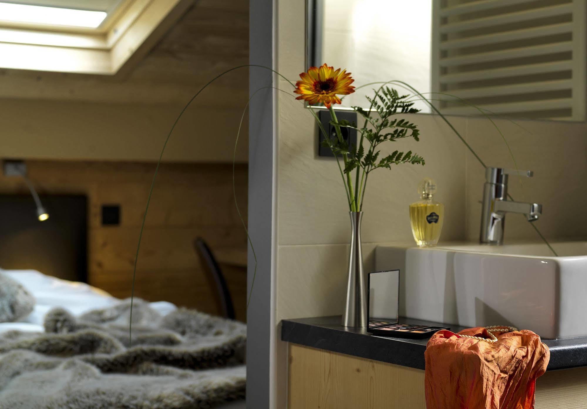 Chalet Les Rhodos กอร์ดง ภายนอก รูปภาพ